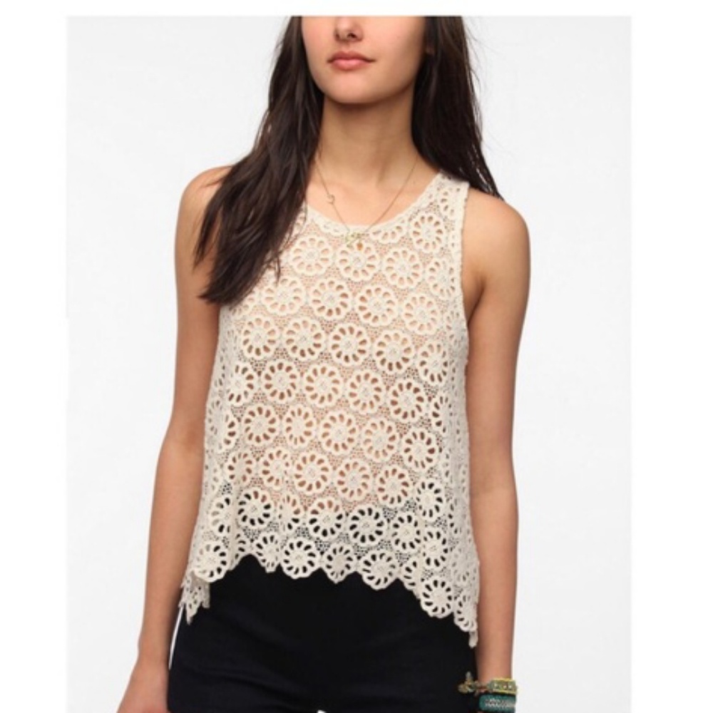 UO Pins and Needles Daisy Lace Swing Top